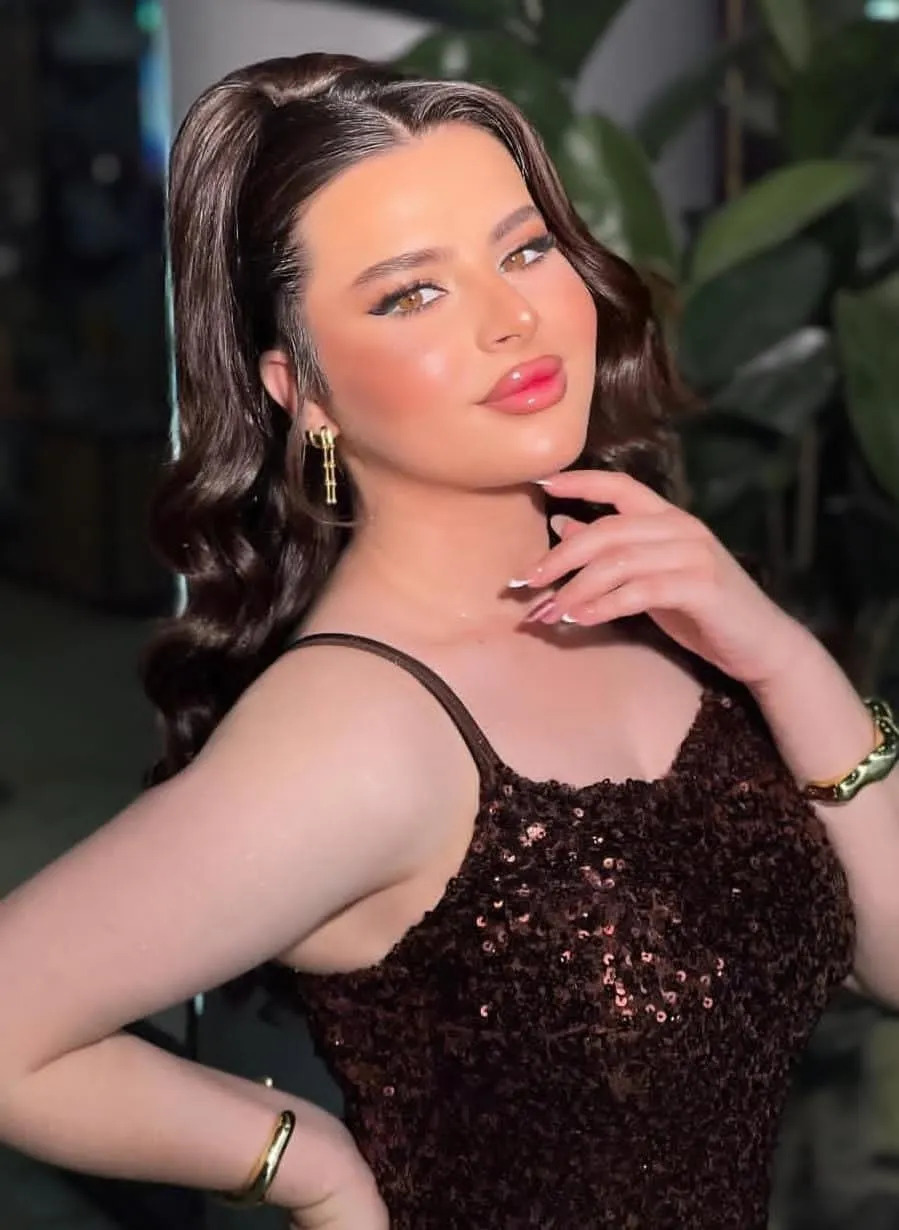 صورة من الصالون