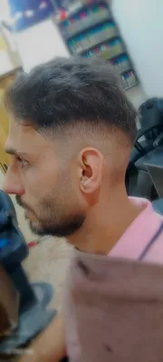 صورة من الصالون