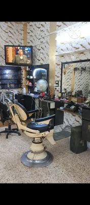 صورة من صالون وائل في اللاذقية