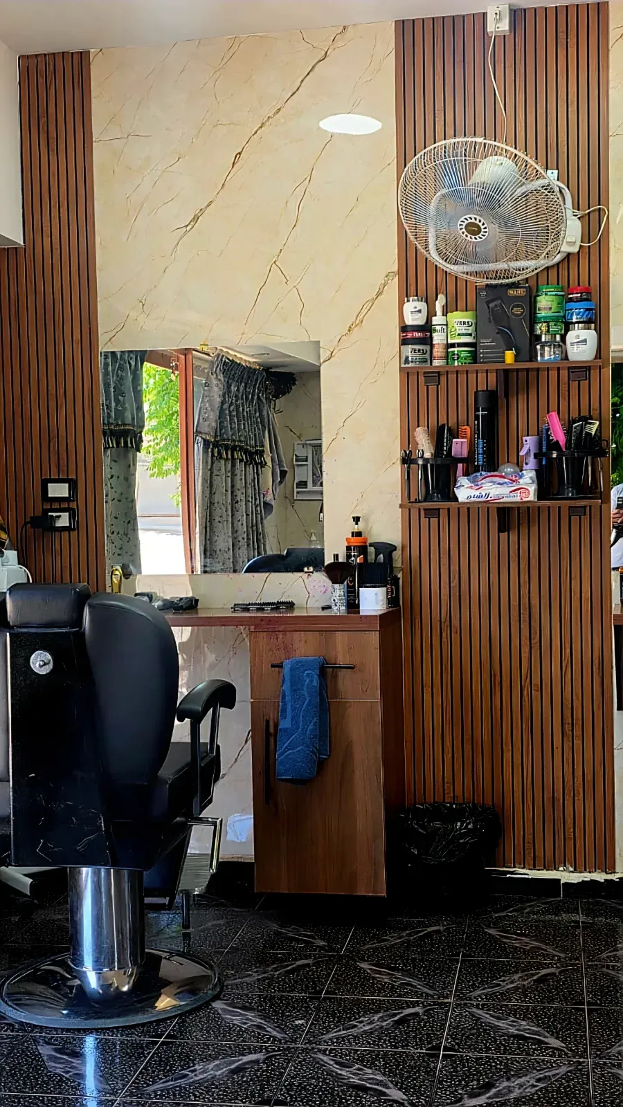 صالون anas barber shop