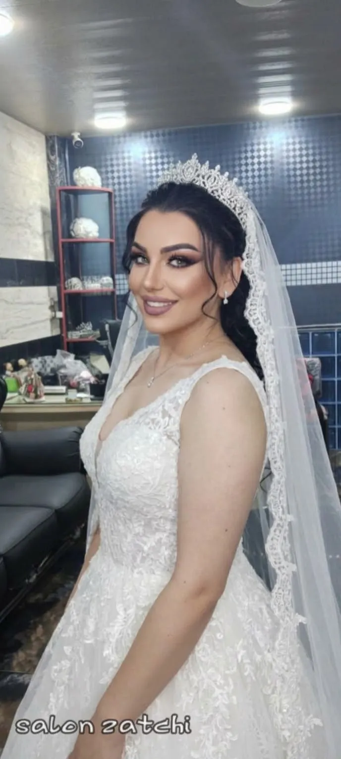 صورة من صالون زاتشي في اللاذقية