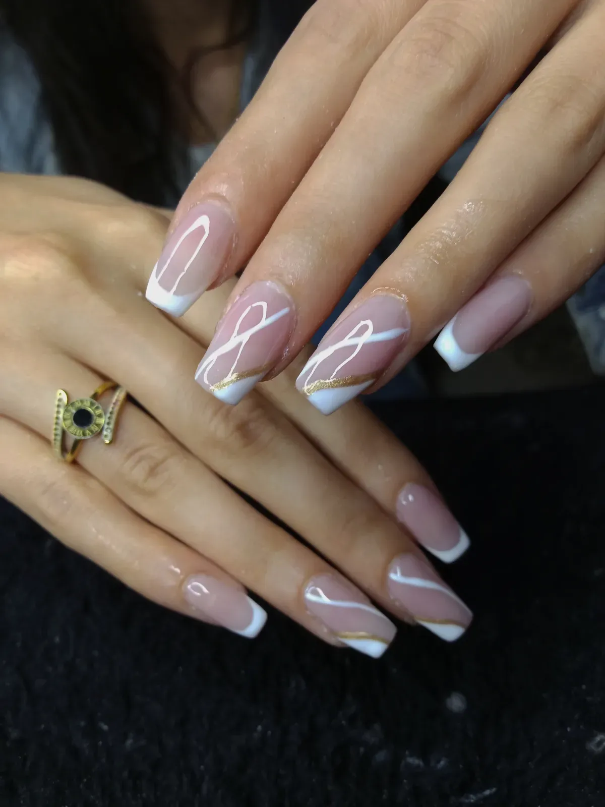 صورة من صالون Sally nails في حمص